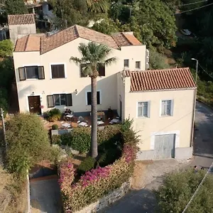 Bed & Breakfast Bouganville, Cefalù
